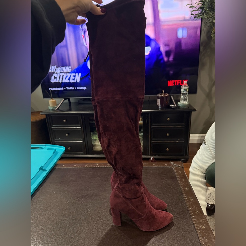 Vero Cuoio Deep Red Suede Boots